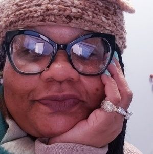 Meet your Posher, Jean